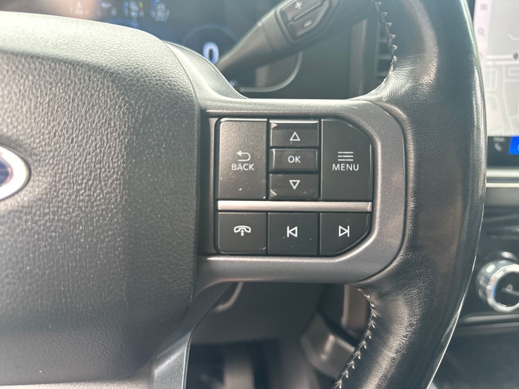 2023 Ford F-250 Lariat photo 24