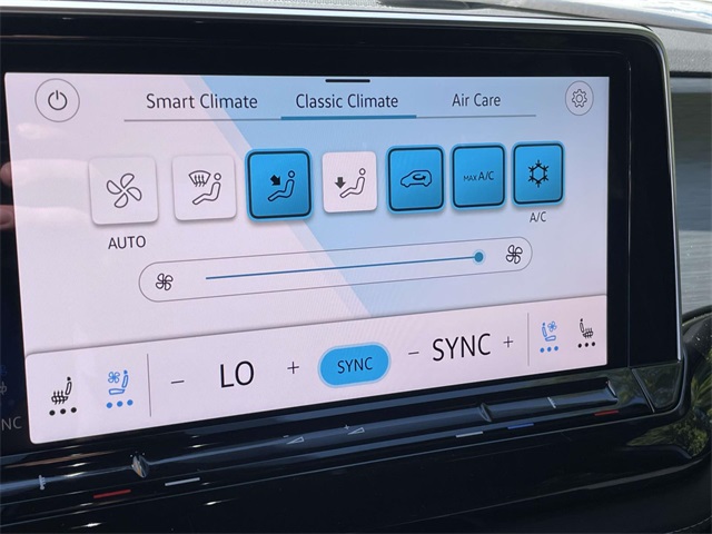 2026 Volkswagen Atlas Cross Sport SE Technology photo 20