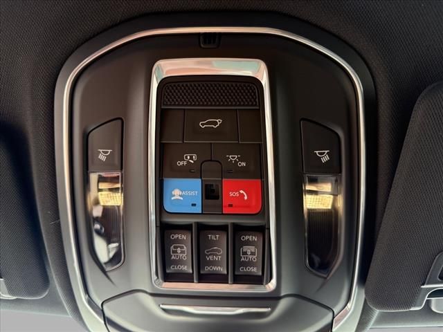 2025 Jeep Grand Cherokee Limited photo 13