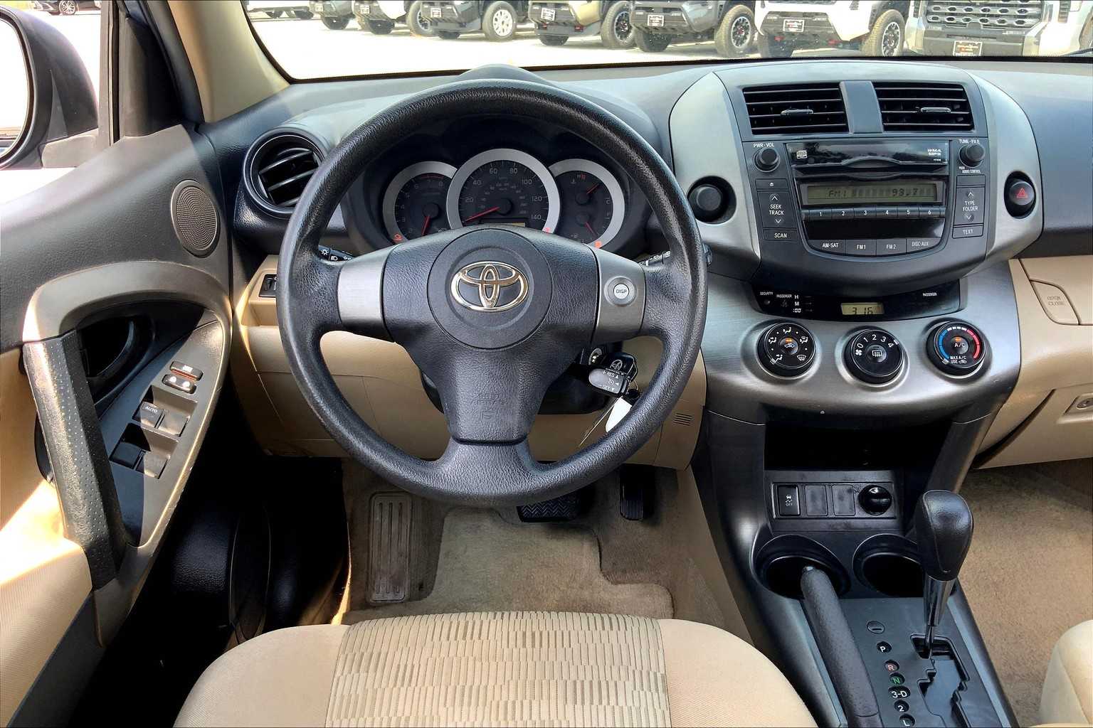 2010 Toyota RAV4 Base photo 5