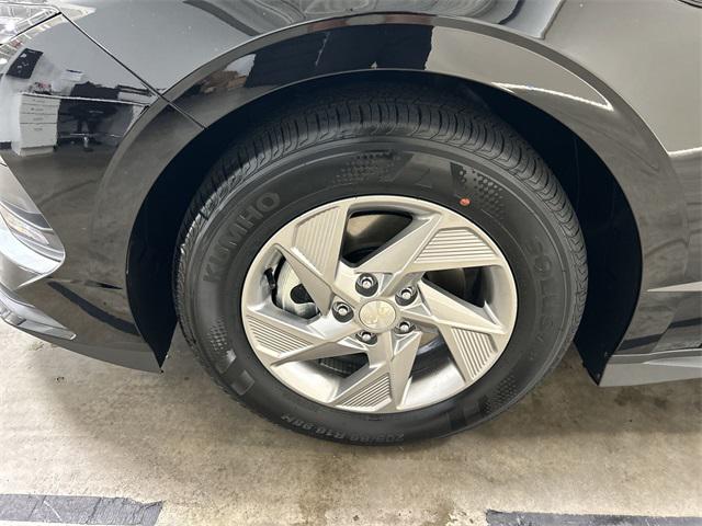 2025 Hyundai Sonata SE photo 18