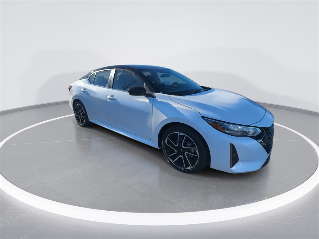 2025 Nissan Sentra SR photo 2