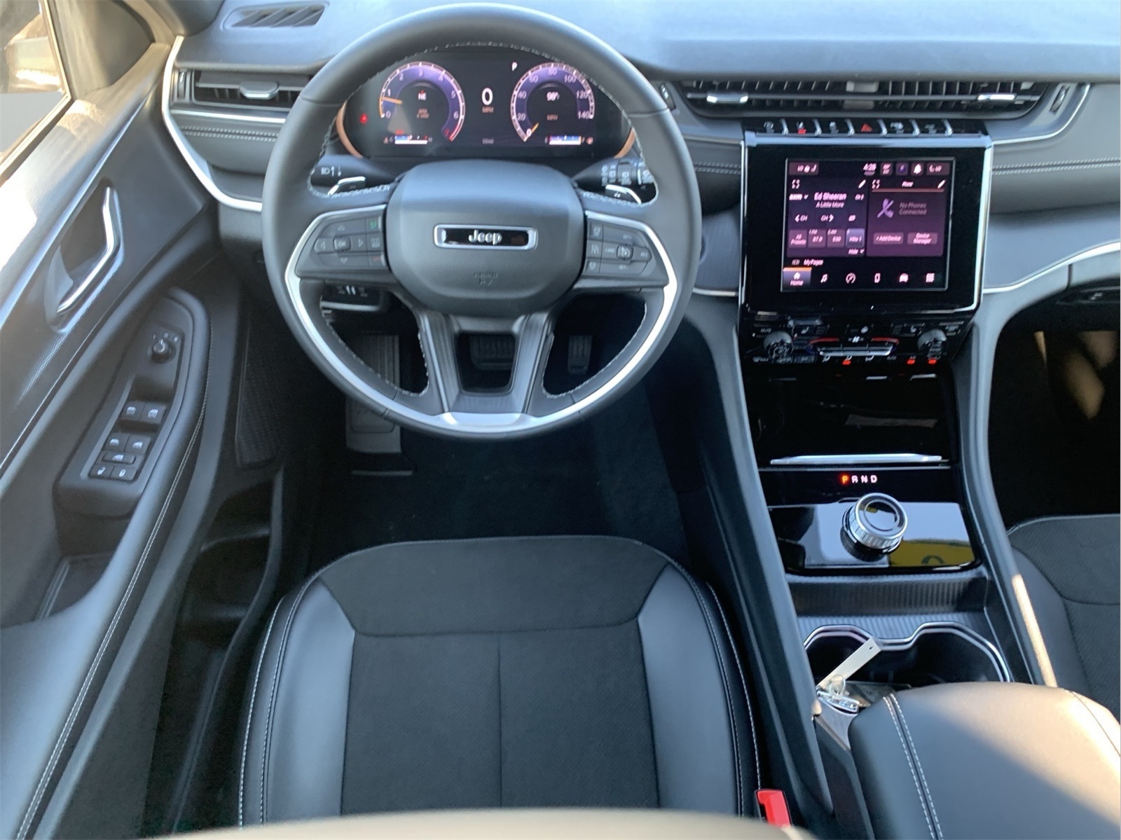 2025 Jeep Grand Cherokee Altitude X photo 24