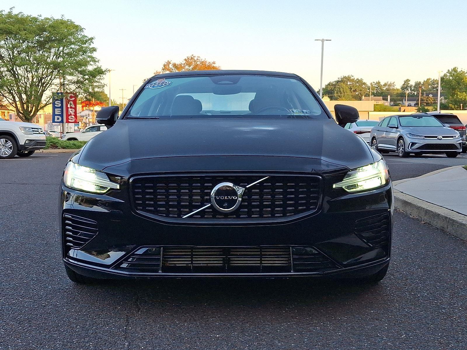 2023 Volvo S60 Recharge Plus photo 2