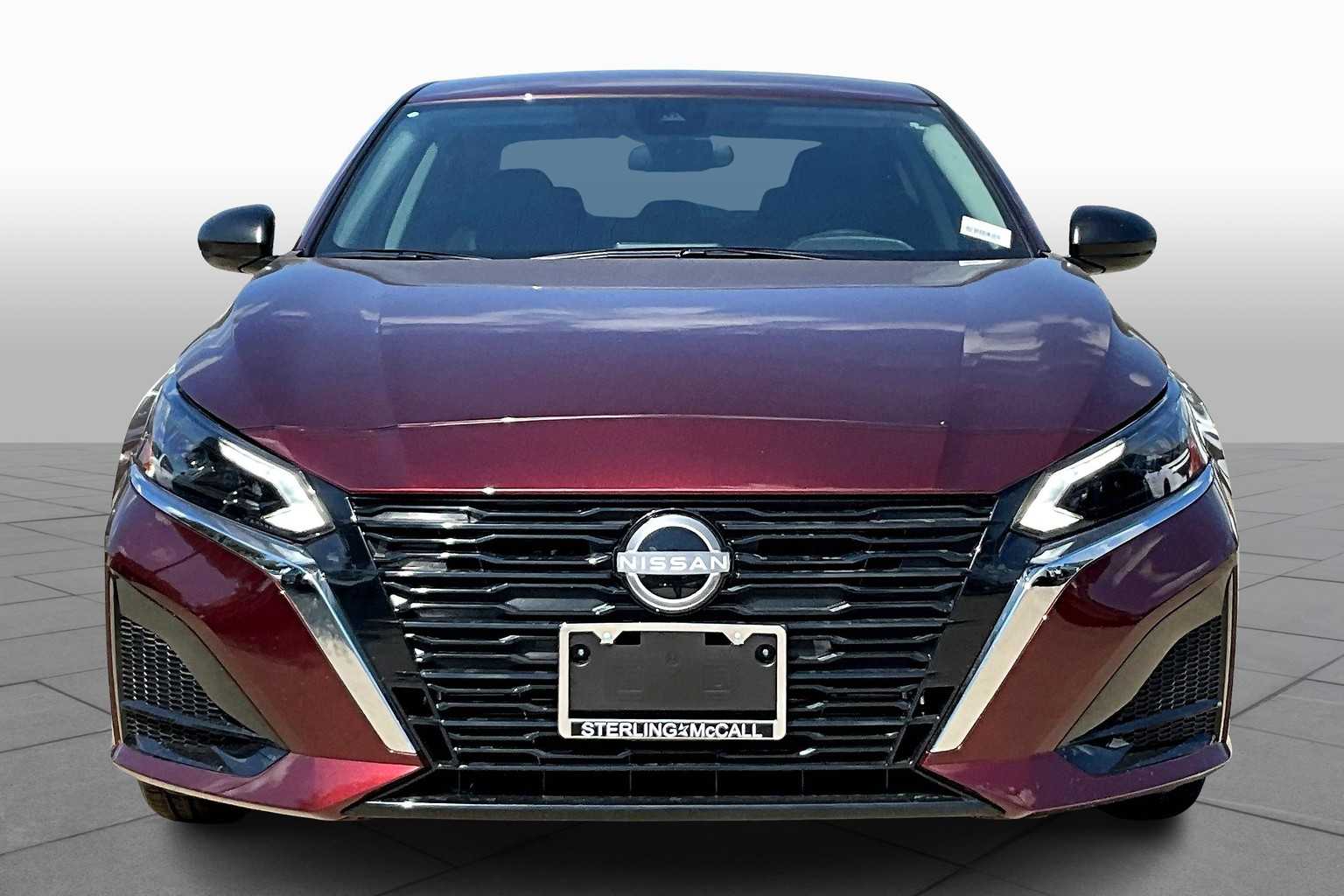 2025 Nissan Altima SV photo 3