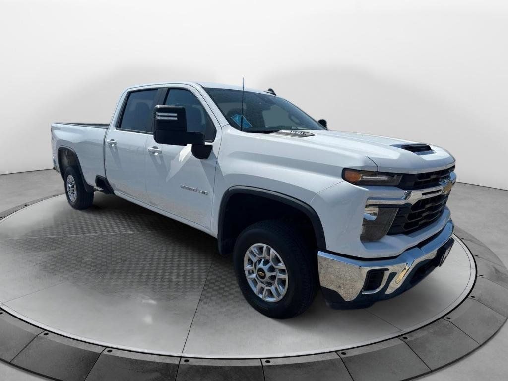 2024 Chevrolet Silverado 2500HD LT's photo