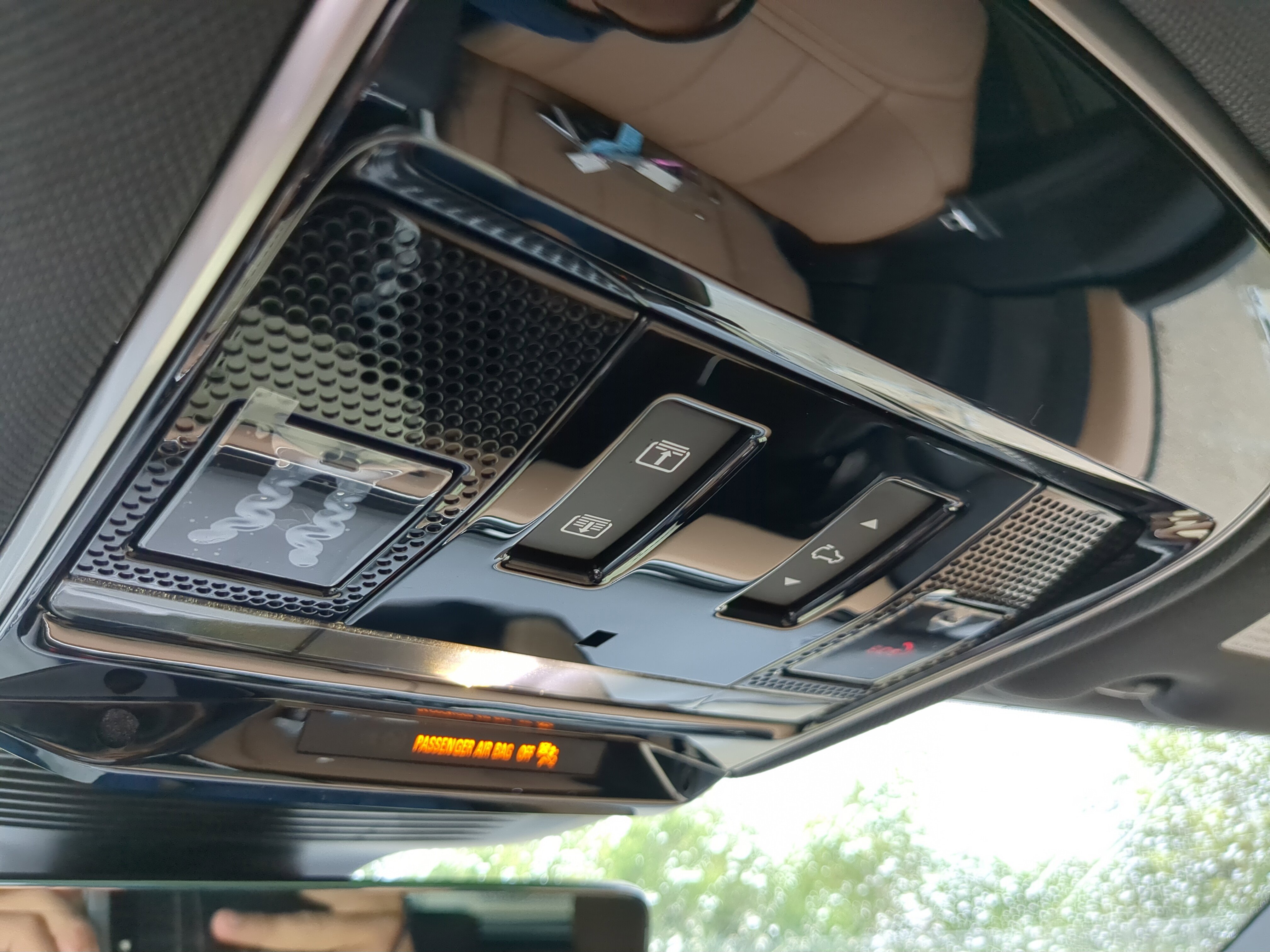 2025 Land Rover Range Rover Sport SE photo 7
