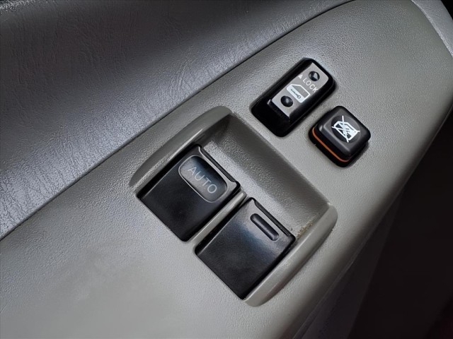 2011 Toyota Tacoma photo 25