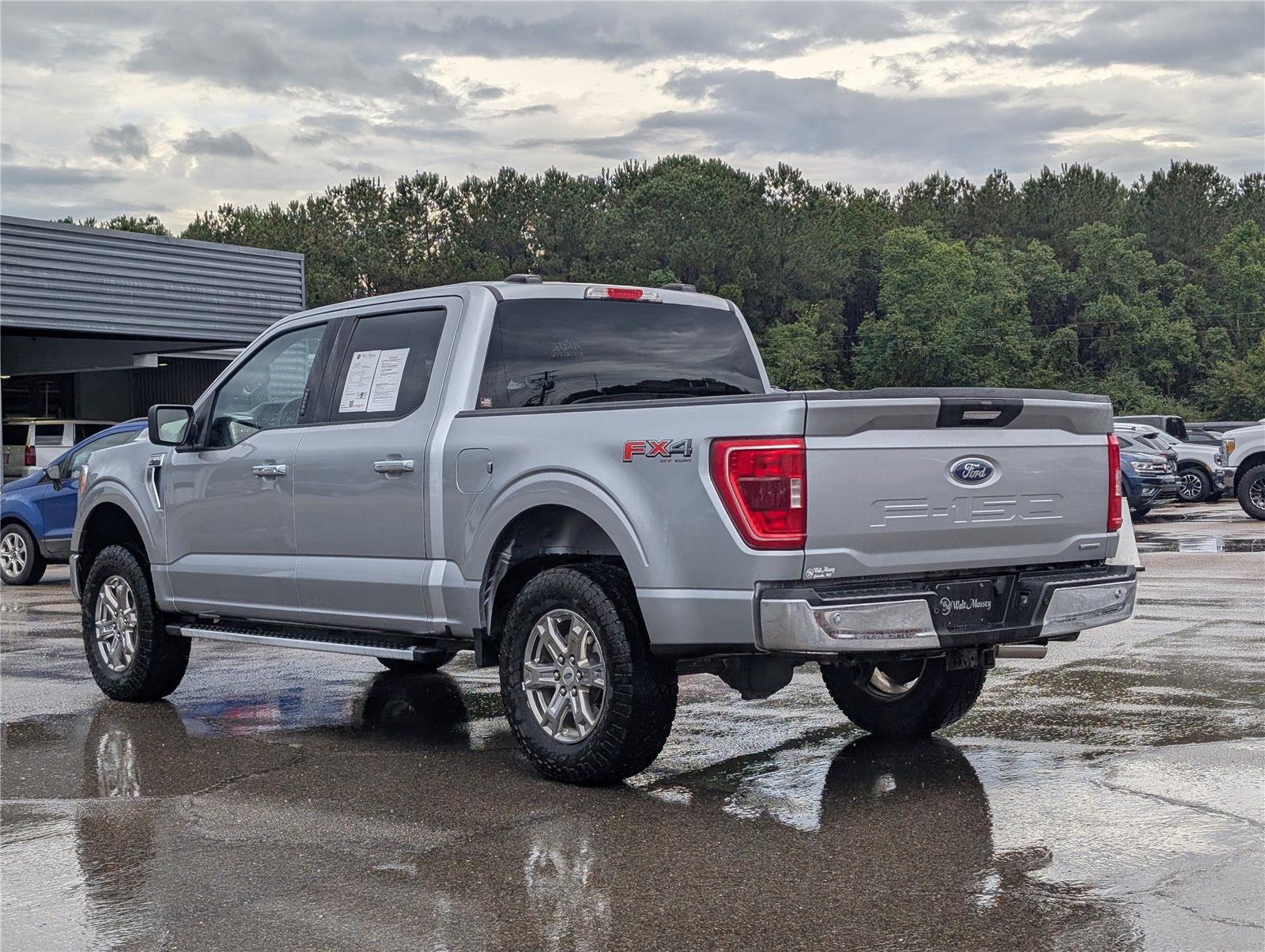 2023 Ford F-150 XLT photo 3