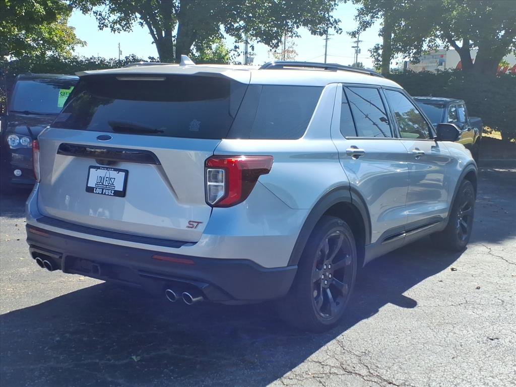 2020 Ford Explorer ST photo 3
