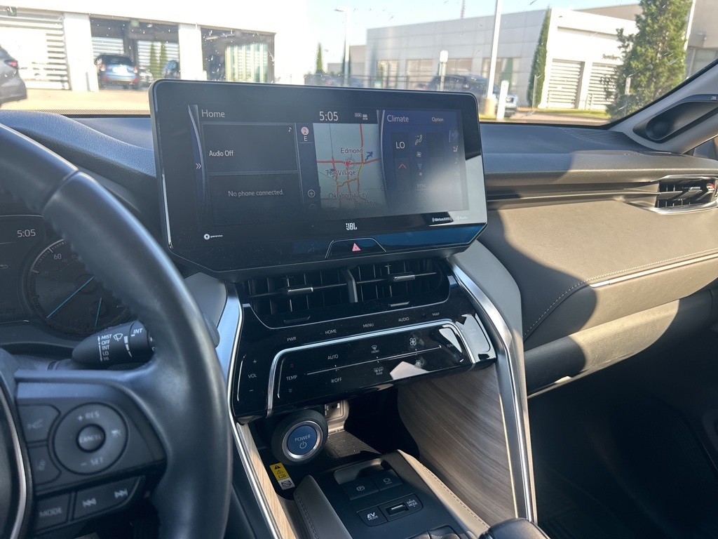 2021 Toyota Venza Limited photo 3