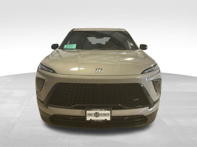 2026 Buick Enclave Sport Touring photo 2