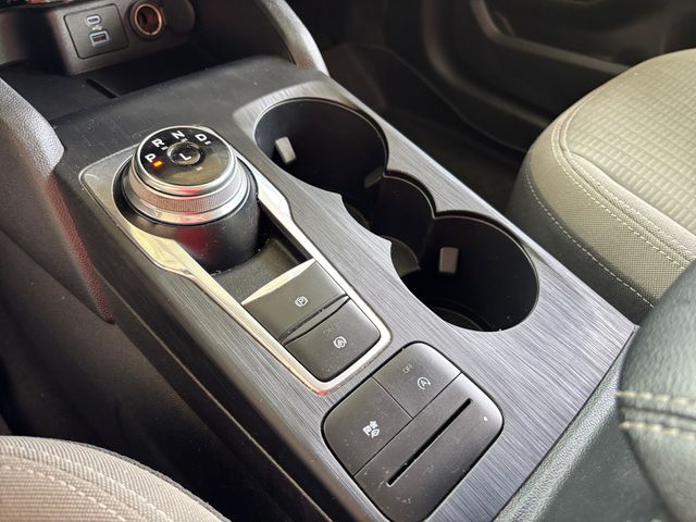 2021 Ford Escape S photo 21