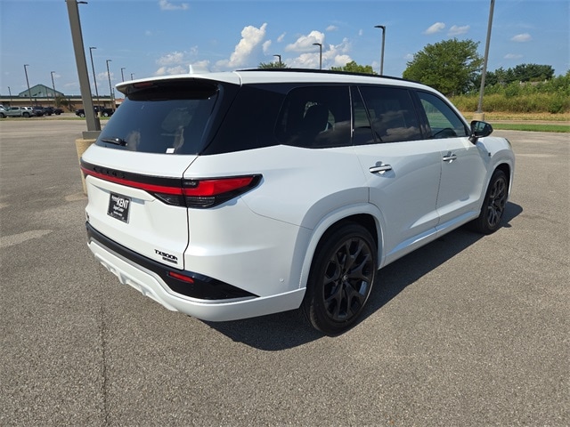 2025 Lexus TX 500h F SPORT Performance Premium photo 3