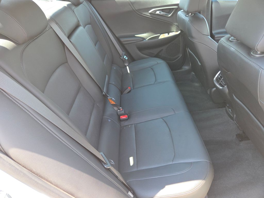 2021 Chevrolet Malibu Premier photo 19