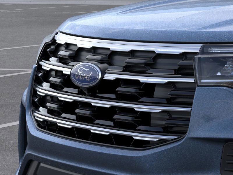 2025 Ford Explorer photo 16