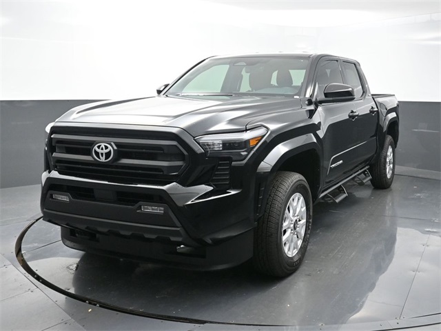 2025 Toyota Tacoma SR5's photo