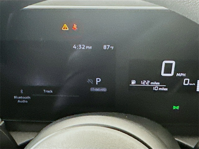 2026 Nissan Kicks SV photo 12