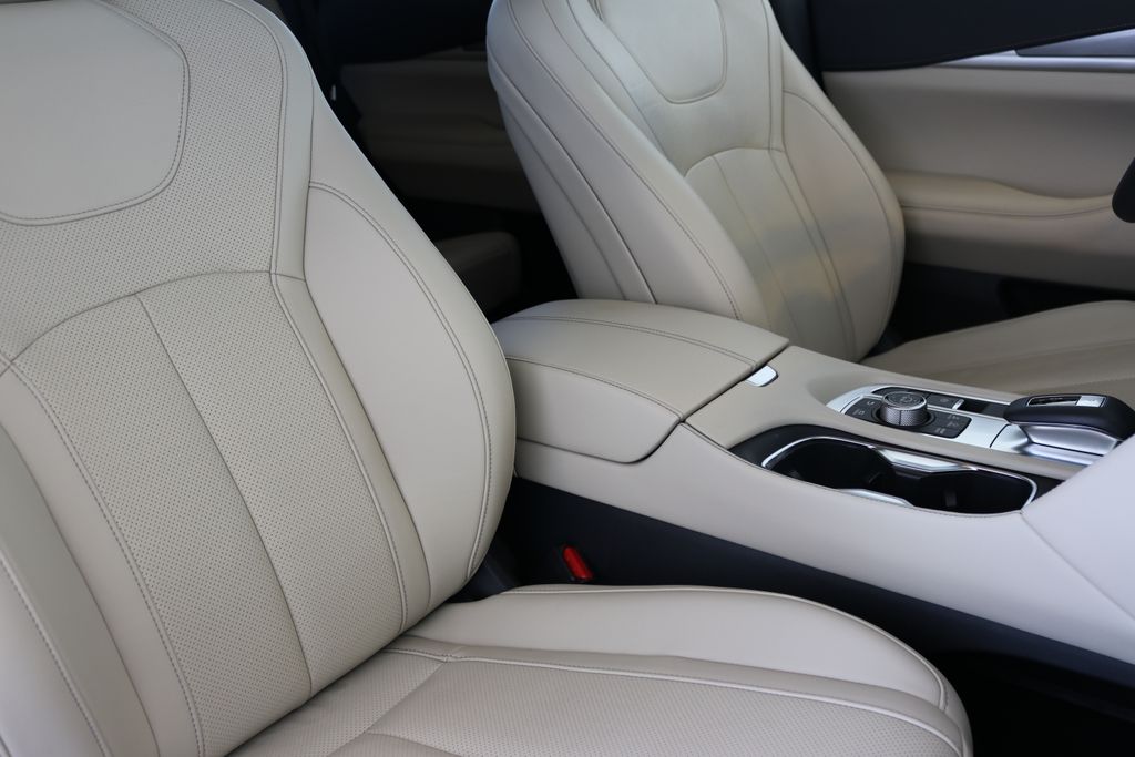2025 Infiniti QX60 Luxe photo 35