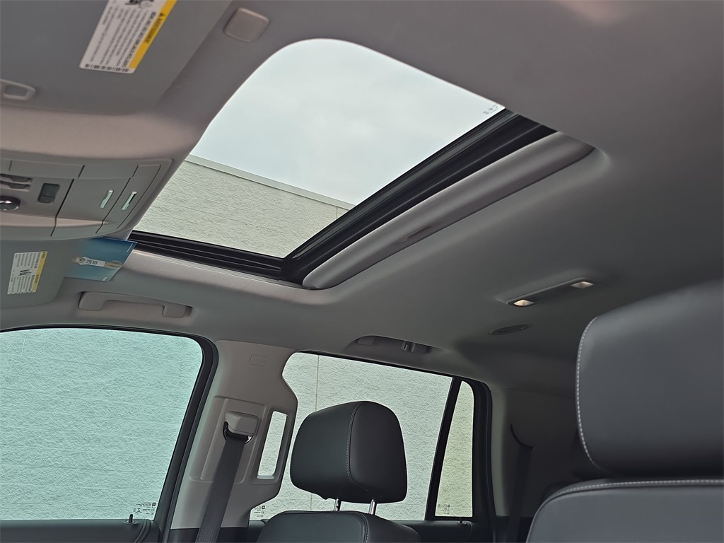 2020 Gmc Yukon SLT photo 18