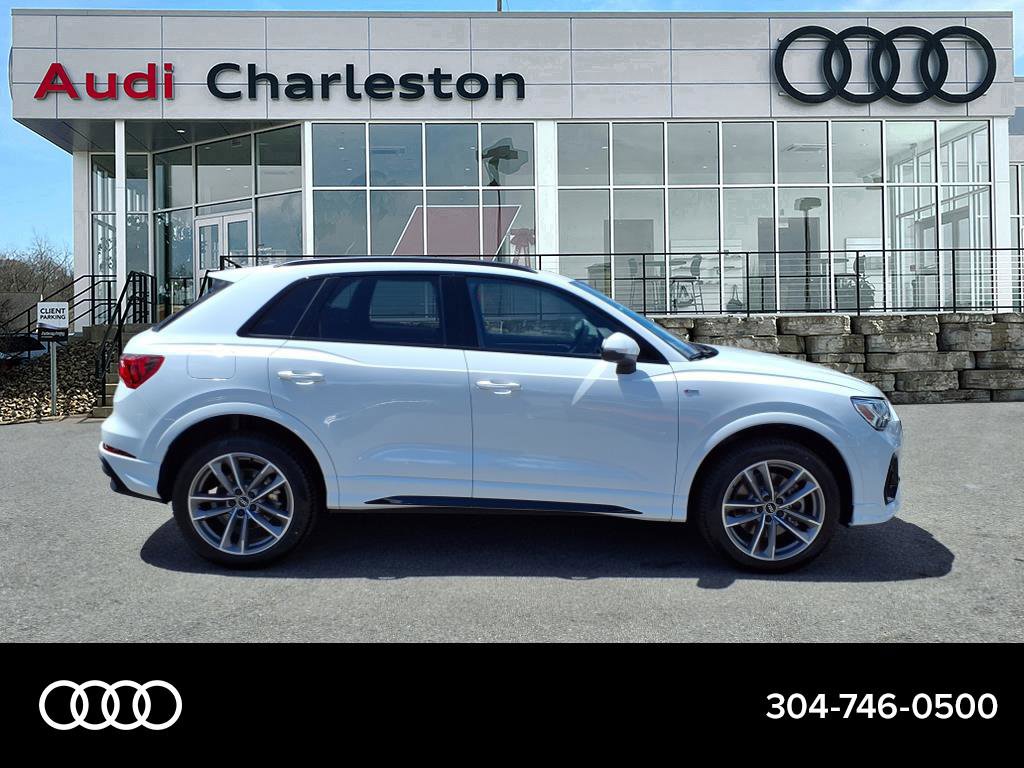 2025 Audi Q3 S line Premium photo 2