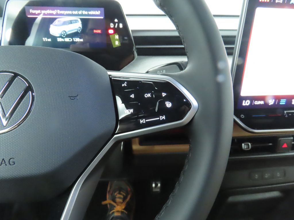 2025 Volkswagen ID. Buzz Pro Plus photo 12