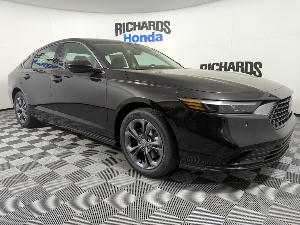 2025 Honda Accord Hybrid EX-L photo 6