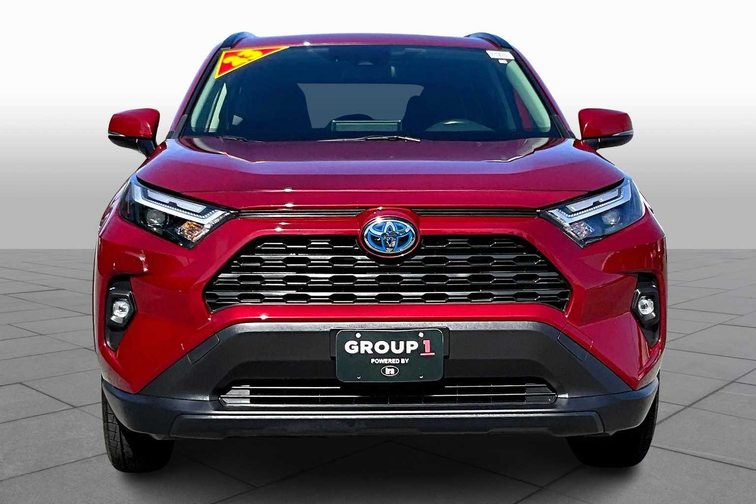 2023 Toyota RAV4 Hybrid XLE Premium photo 3