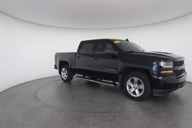 2018 Chevrolet Silverado 1500 Custom photo 25