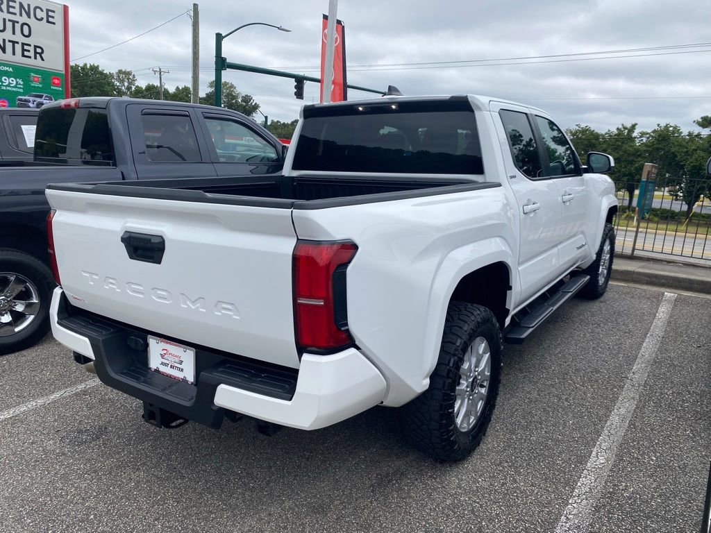 2024 Toyota Tacoma SR5 photo 8