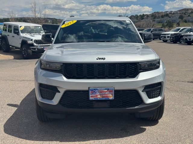 2025 Jeep Grand Cherokee Altitude X photo 3