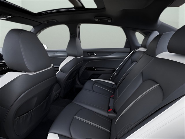 2026 Kia K5 GT-Line photo 16