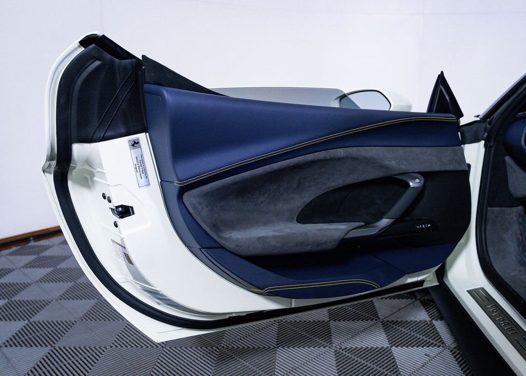 Certified Used 2024 Bianco Avus Ferrari  image 17