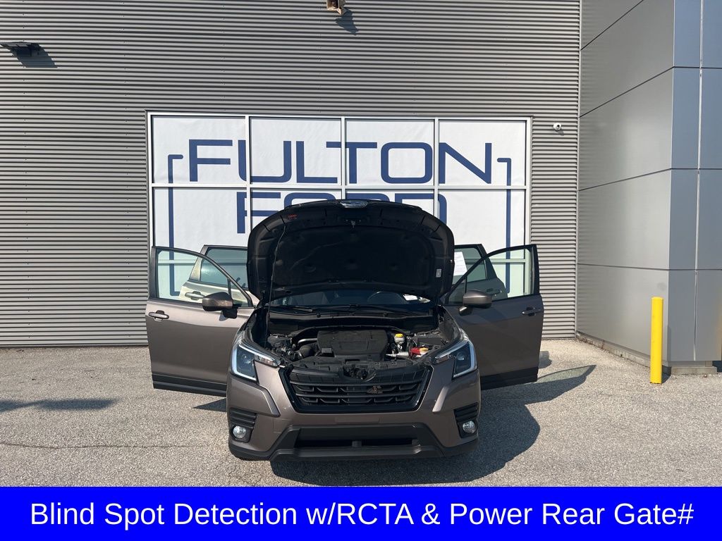 2022 Subaru Forester Premium photo 2