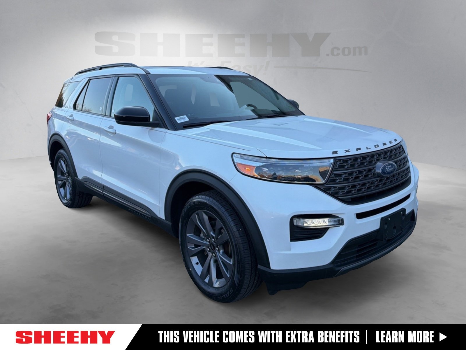 2022 Ford Explorer XLT's photo