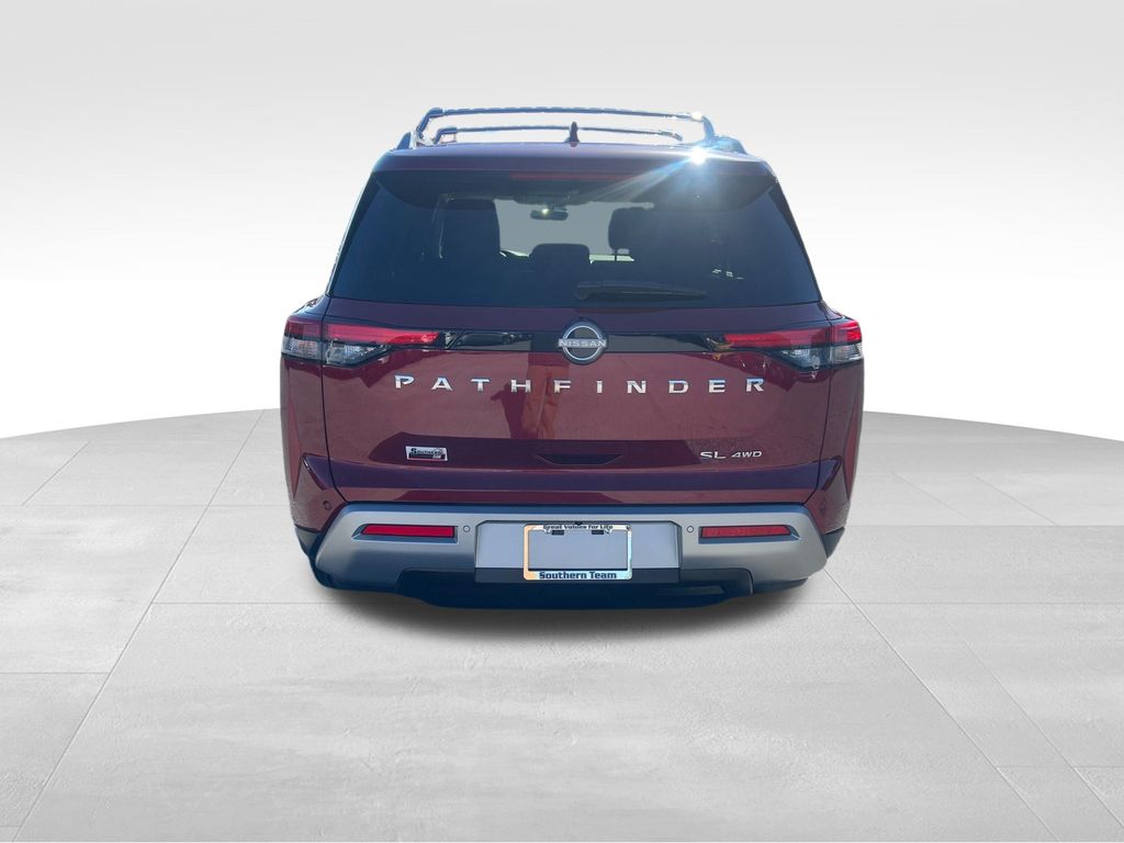 2023 Nissan Pathfinder SL photo 4
