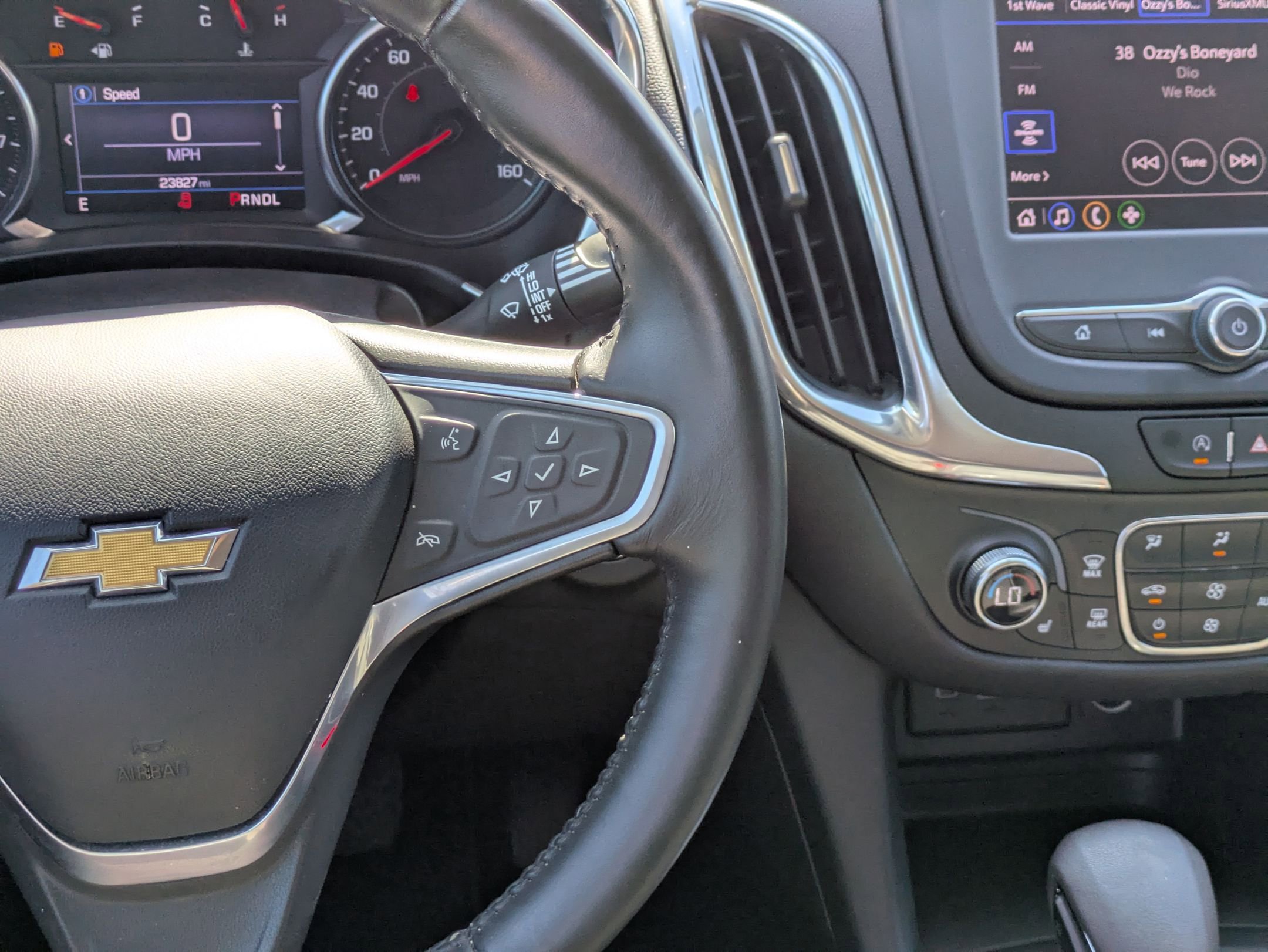 2022 Chevrolet Equinox LT photo 22