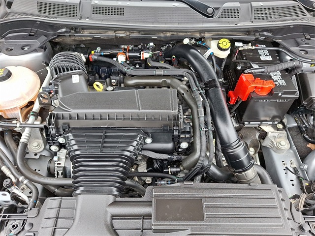 2023 Lincoln Corsair Standard photo 21