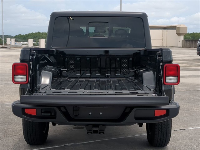 2025 Jeep Gladiator Sport photo 3