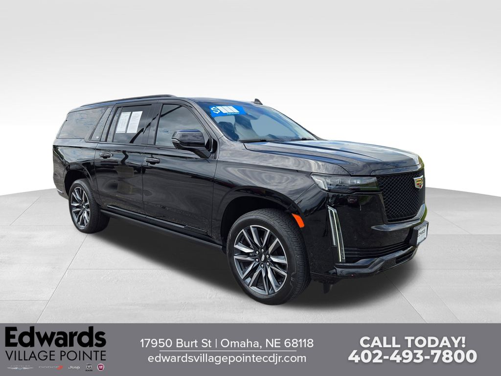 Used 2022 Black Cadillac Sport Platinum image 1