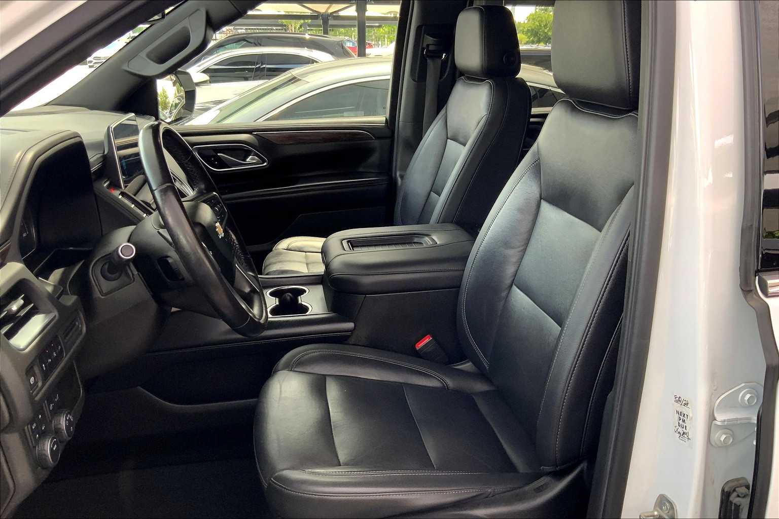 2021 Chevrolet Tahoe LT photo 13