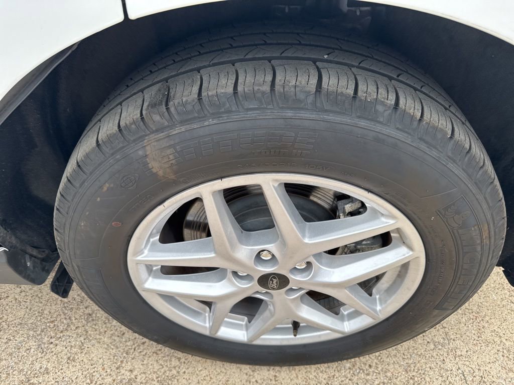 2024 Ford Edge SEL photo 4