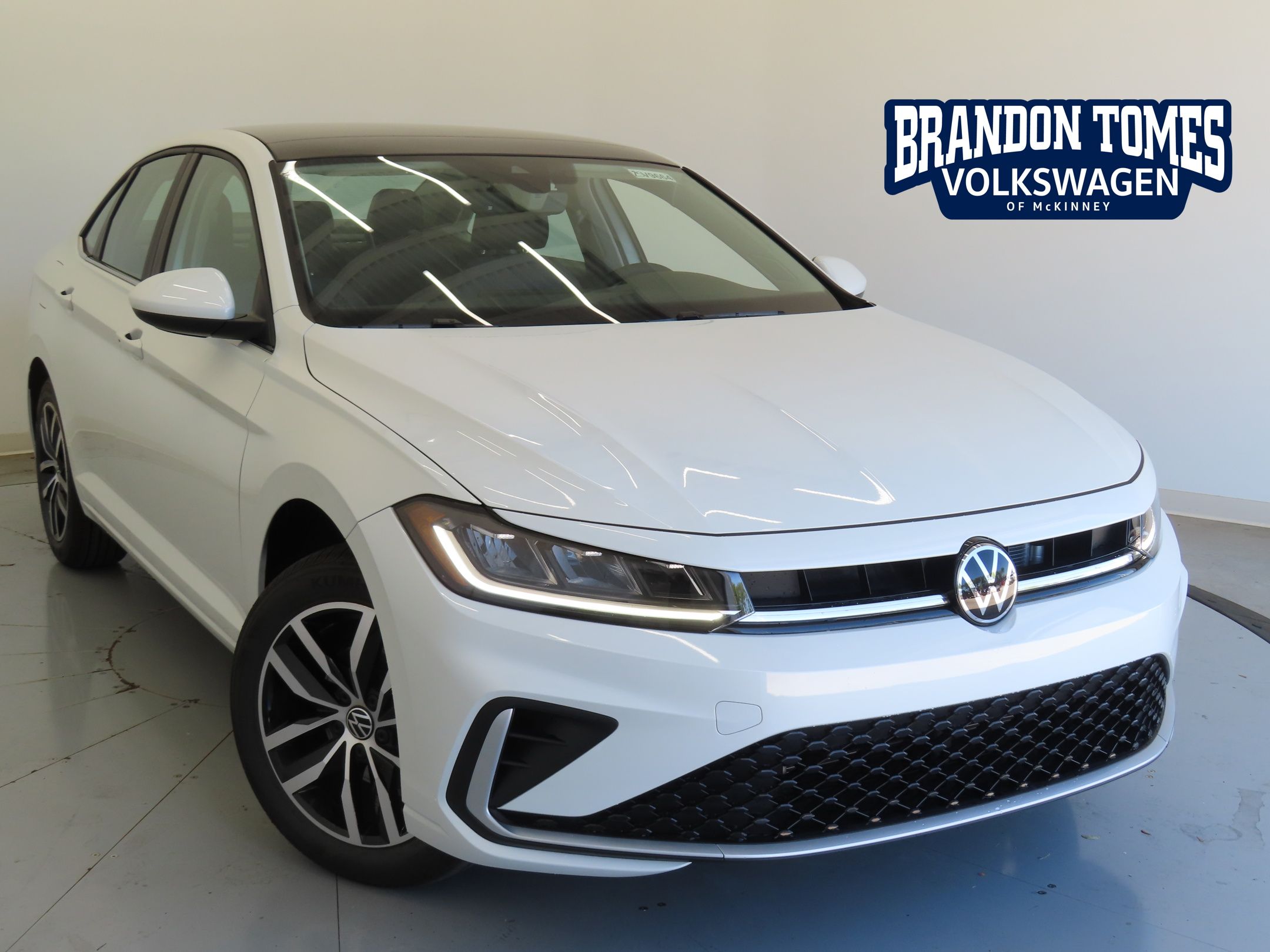 2025 Volkswagen Jetta SE's photo