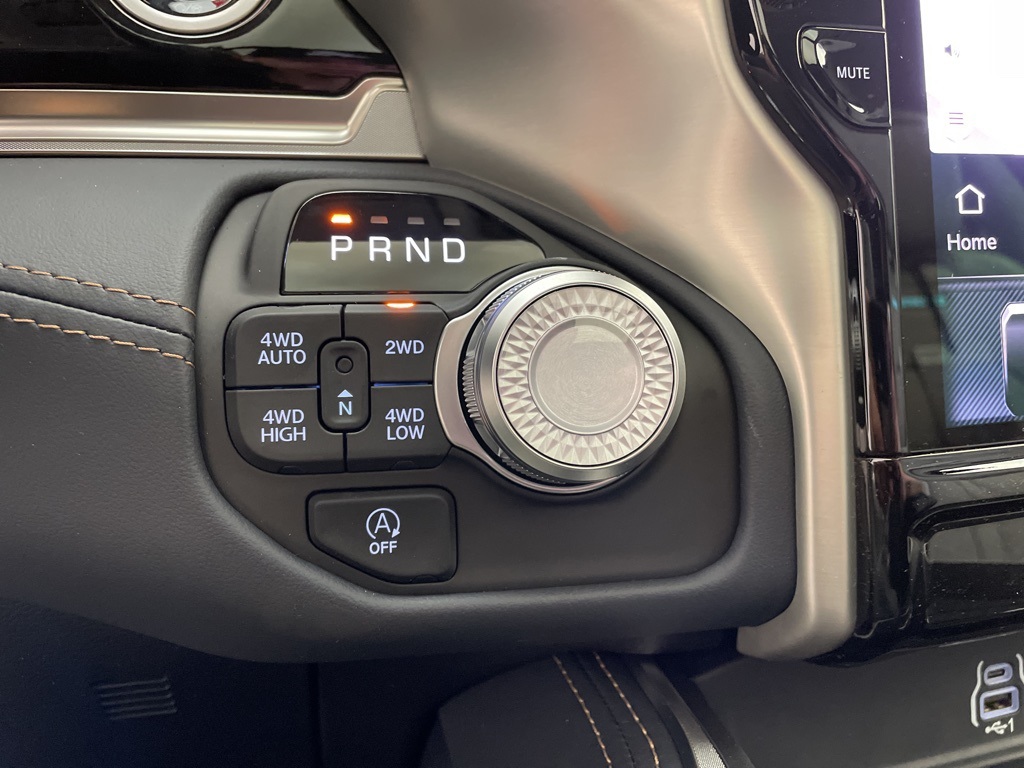 2025 Ram 1500 photo 15