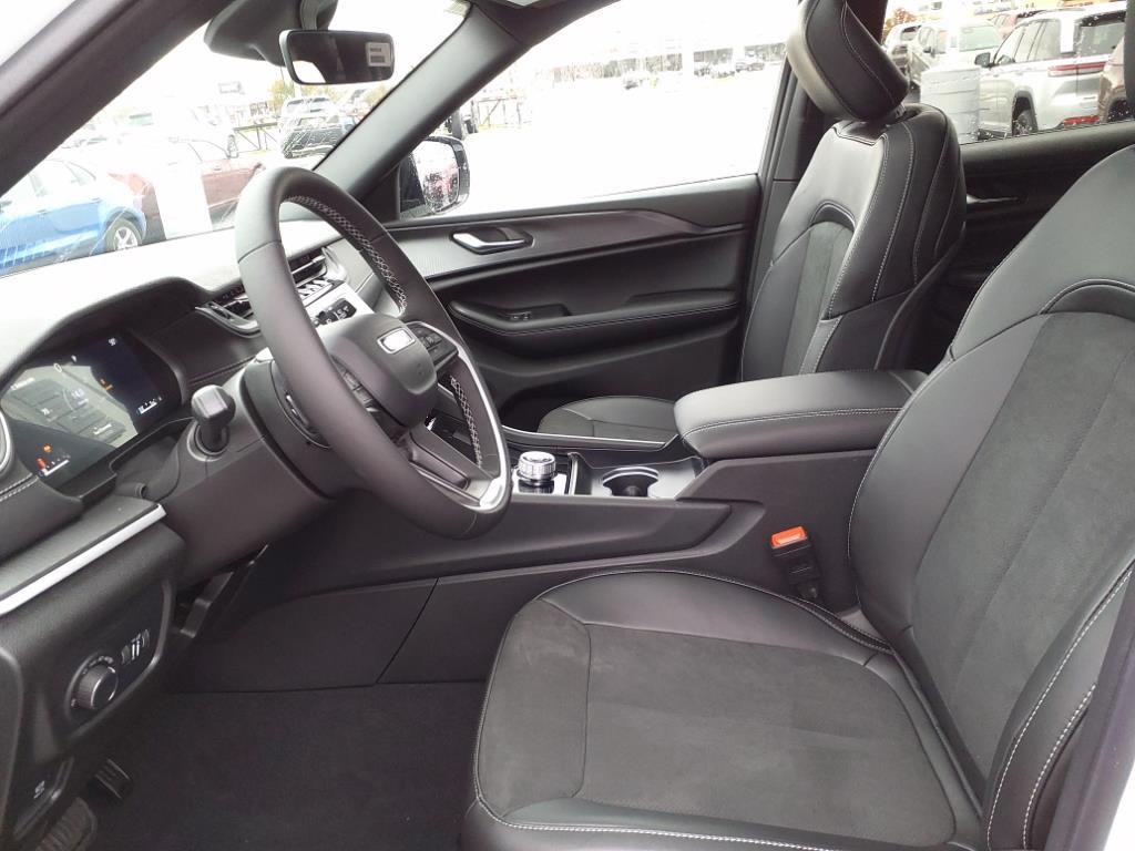 2025 Jeep Grand Cherokee Altitude X photo 7