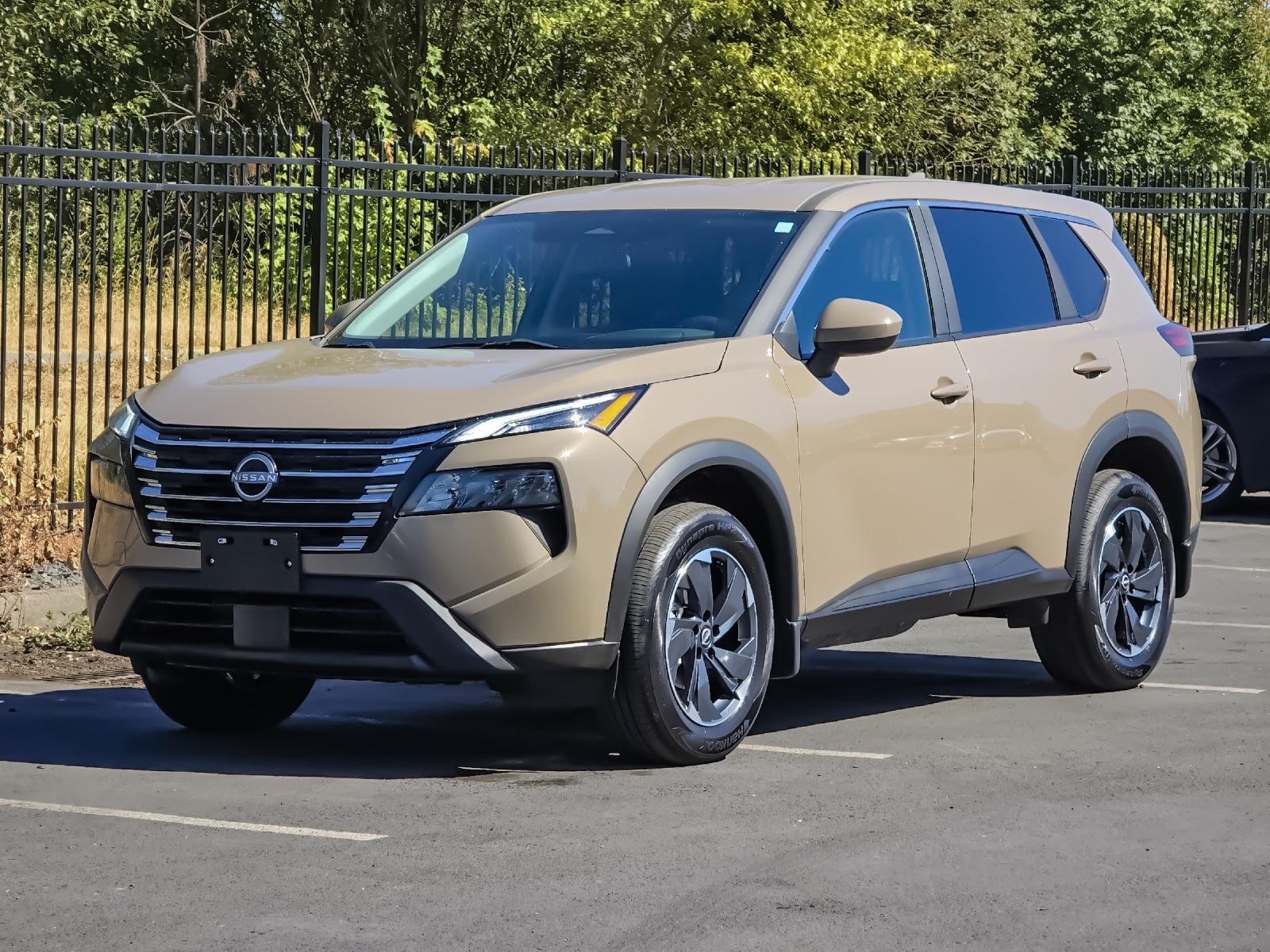 2024 Nissan Rogue SV photo 4