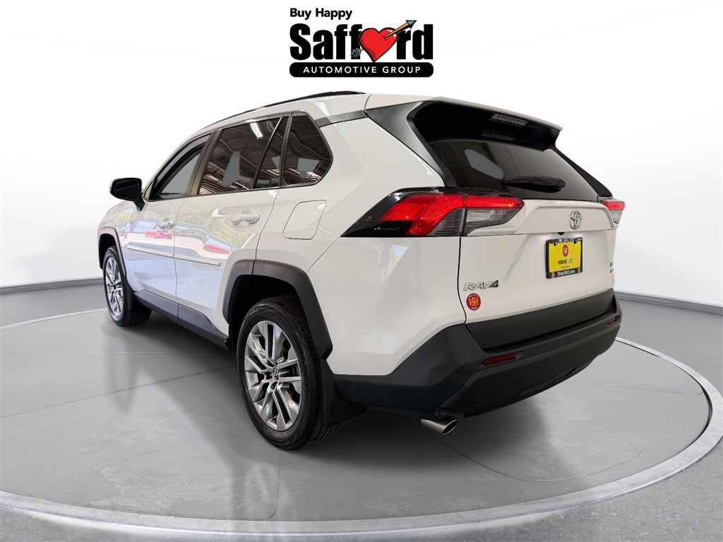 2020 Toyota RAV4 XLE Premium photo 4
