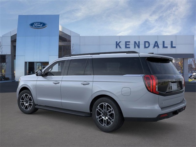 2025 Ford Expedition MAX photo 2