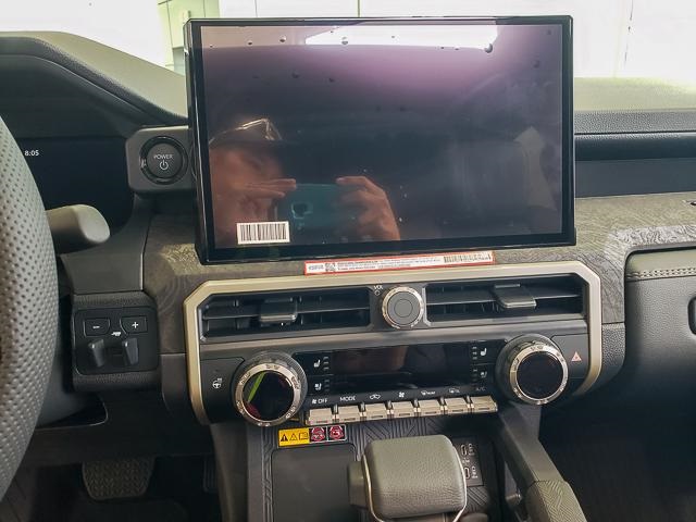 2025 Toyota Tacoma Limited photo 10