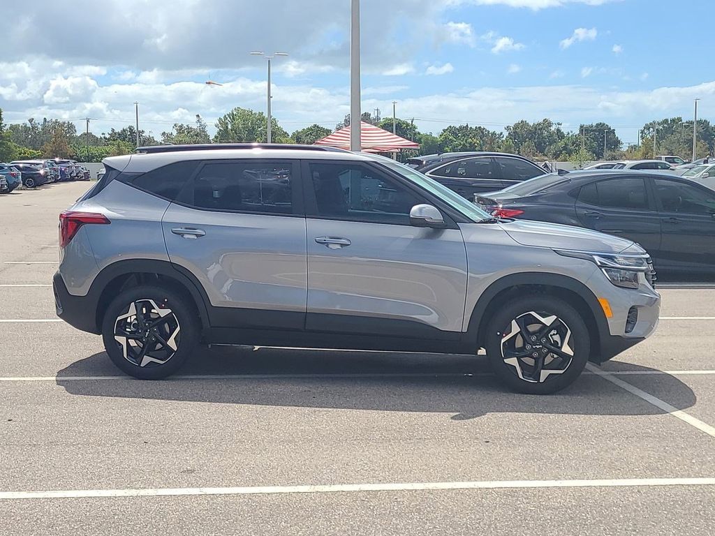 2026 Kia Seltos S photo 4